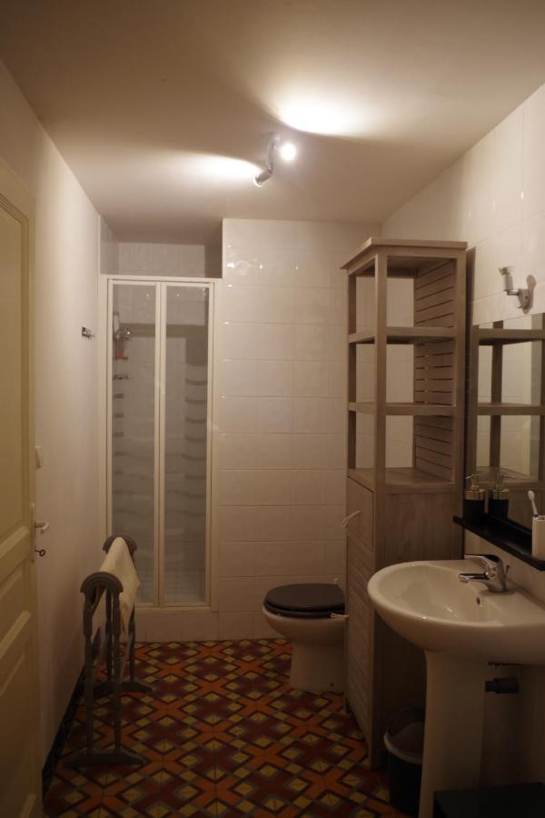 La Tour De L'Ange Hotel Hérépian Kültér fotó