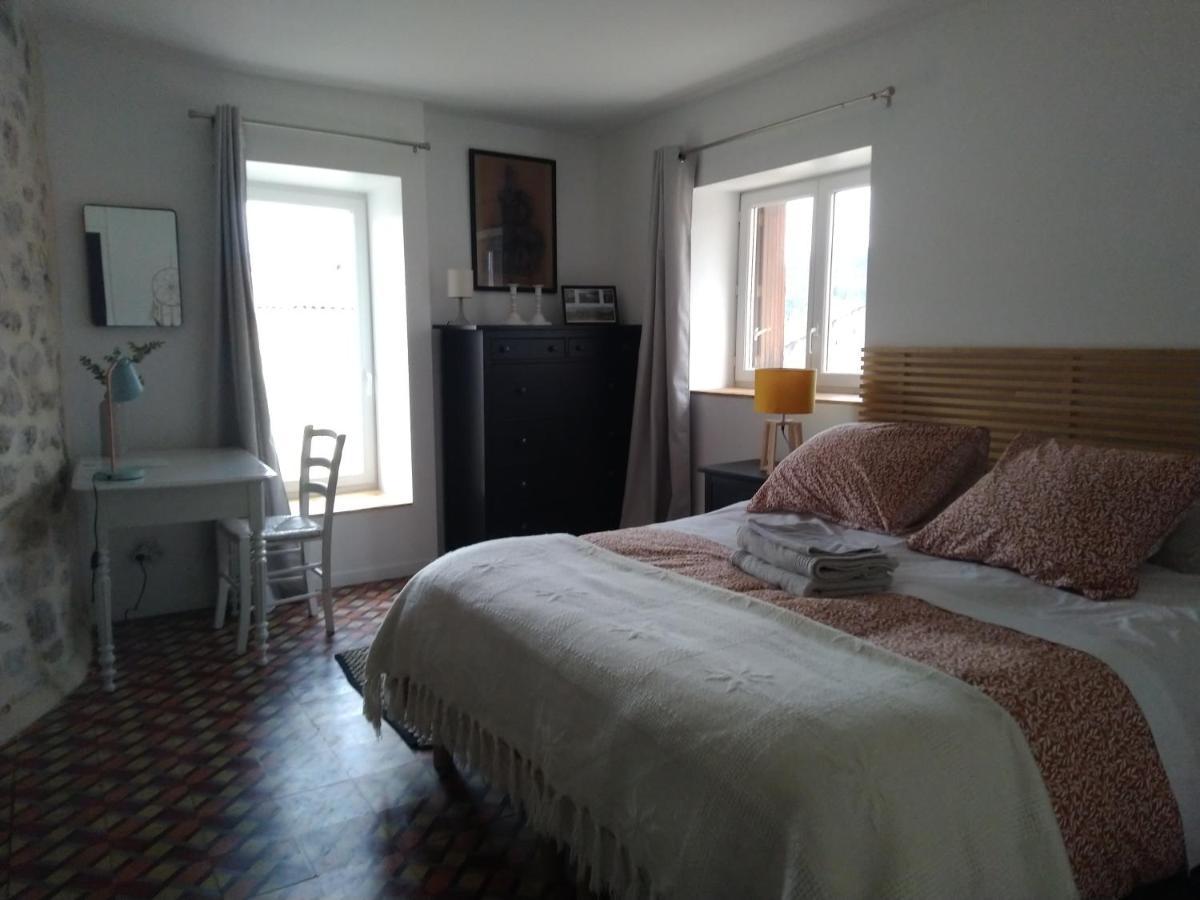 La Tour De L'Ange Hotel Hérépian Kültér fotó